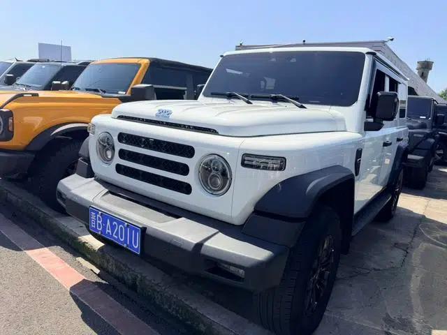 212 T01 2024 Explorer 2.0T