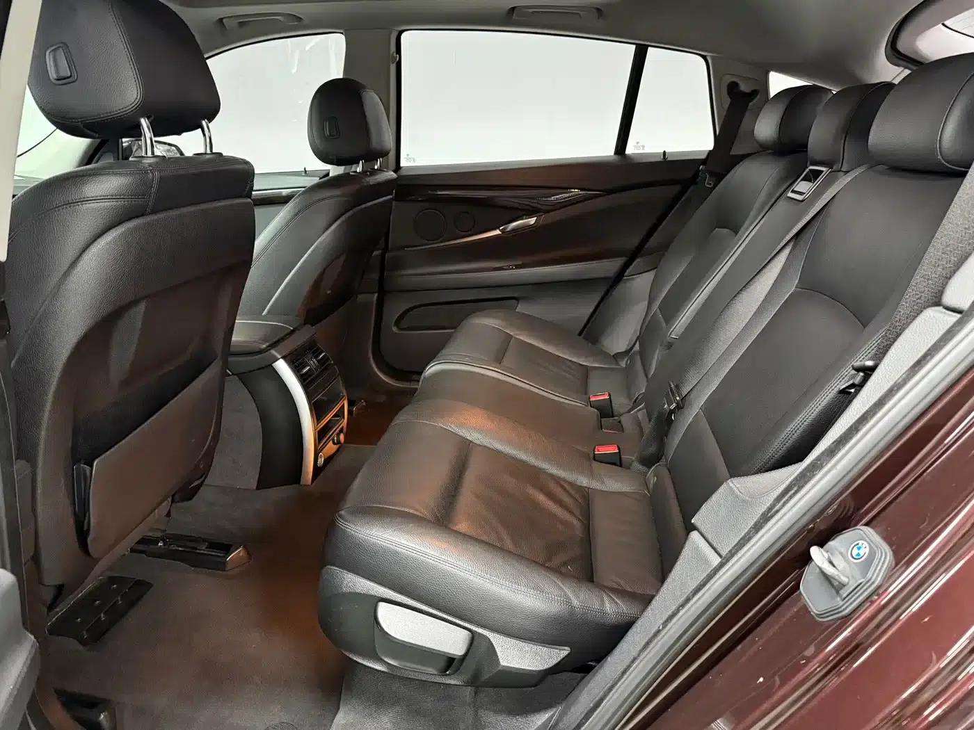 BMW 5 Series GT 2015 528i Leading Edition — миниатюра 8