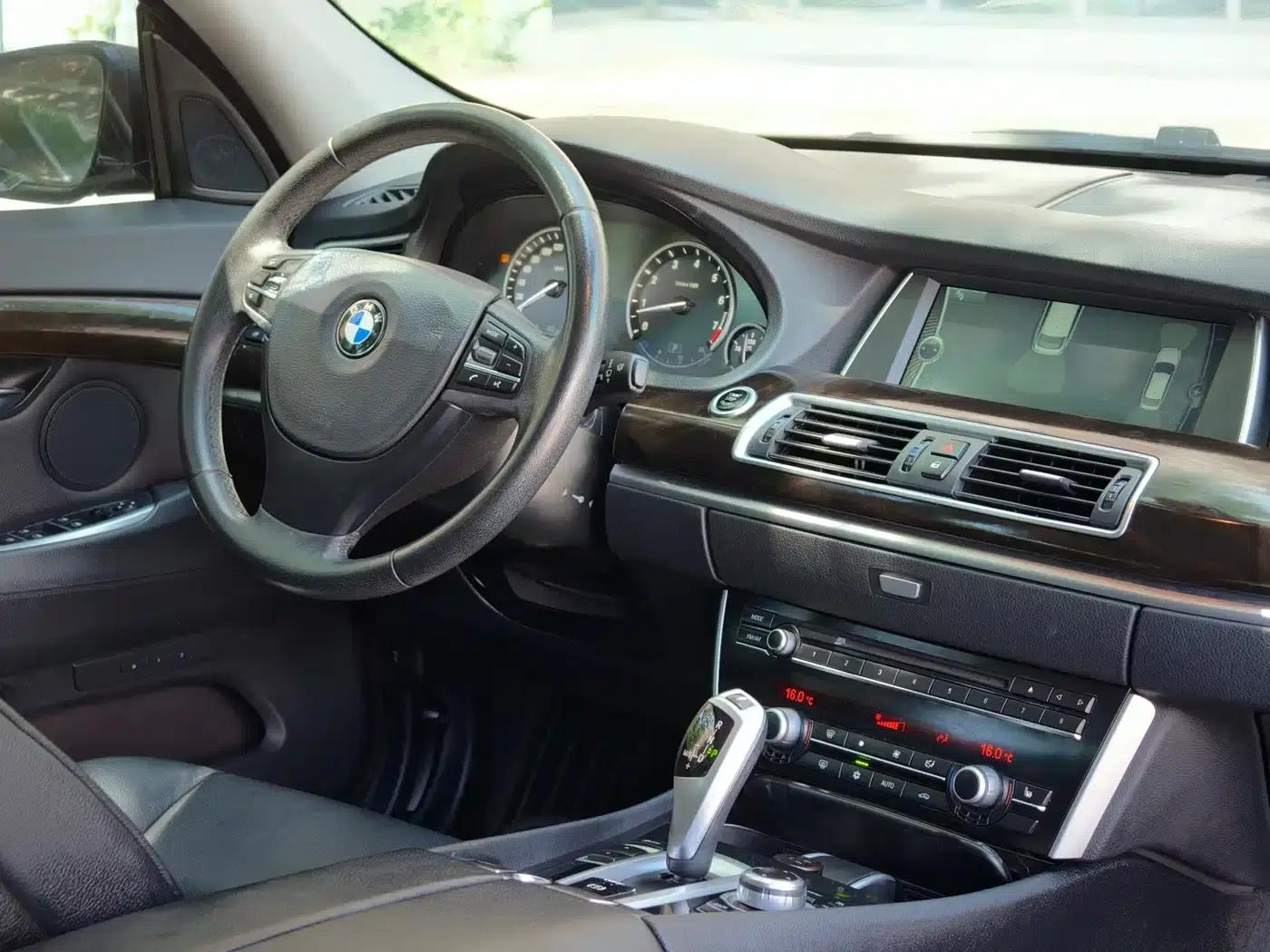 BMW 5 Series GT 2013 535i Elegant Edition — миниатюра 11