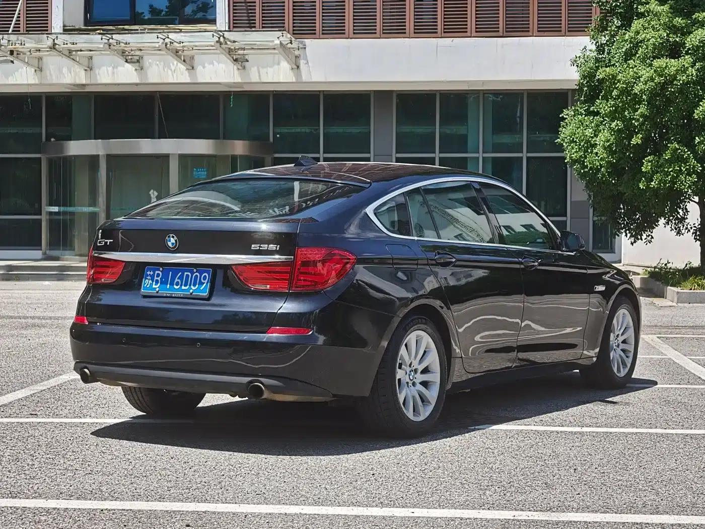 BMW 5 Series GT 2013 535i Elegant Edition — миниатюра 3