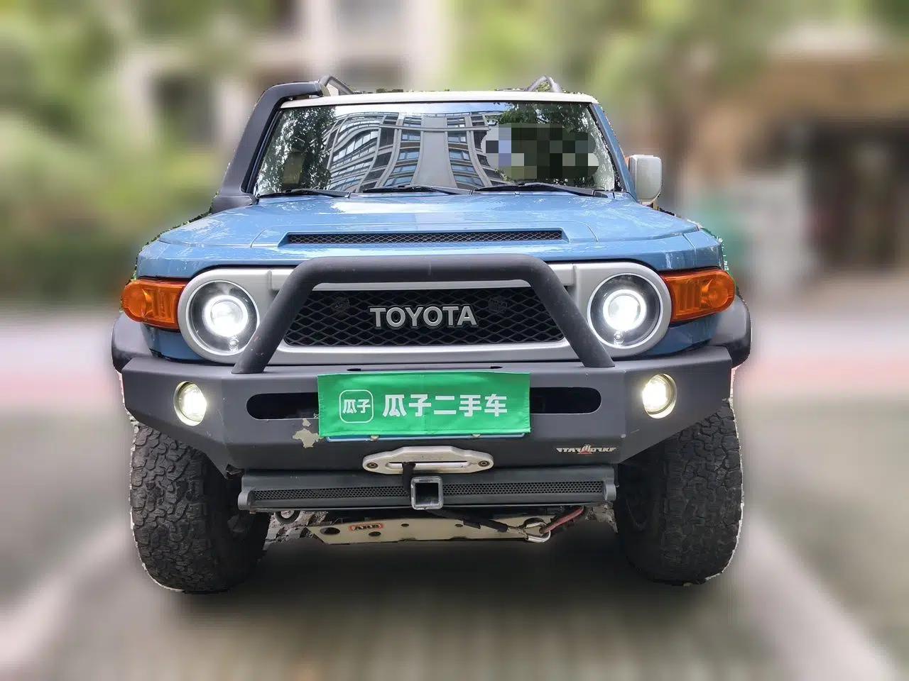Toyota FJ Cruiser 2011 4.0L — миниатюра 2