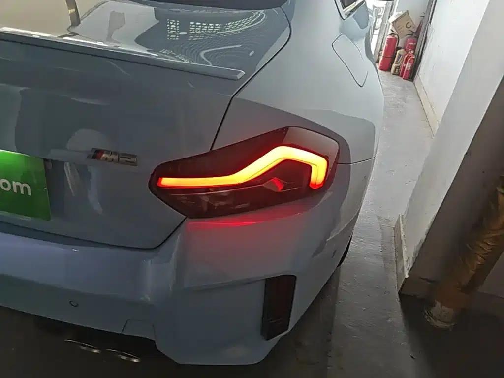 2023 BMW M2 — миниатюра 8
