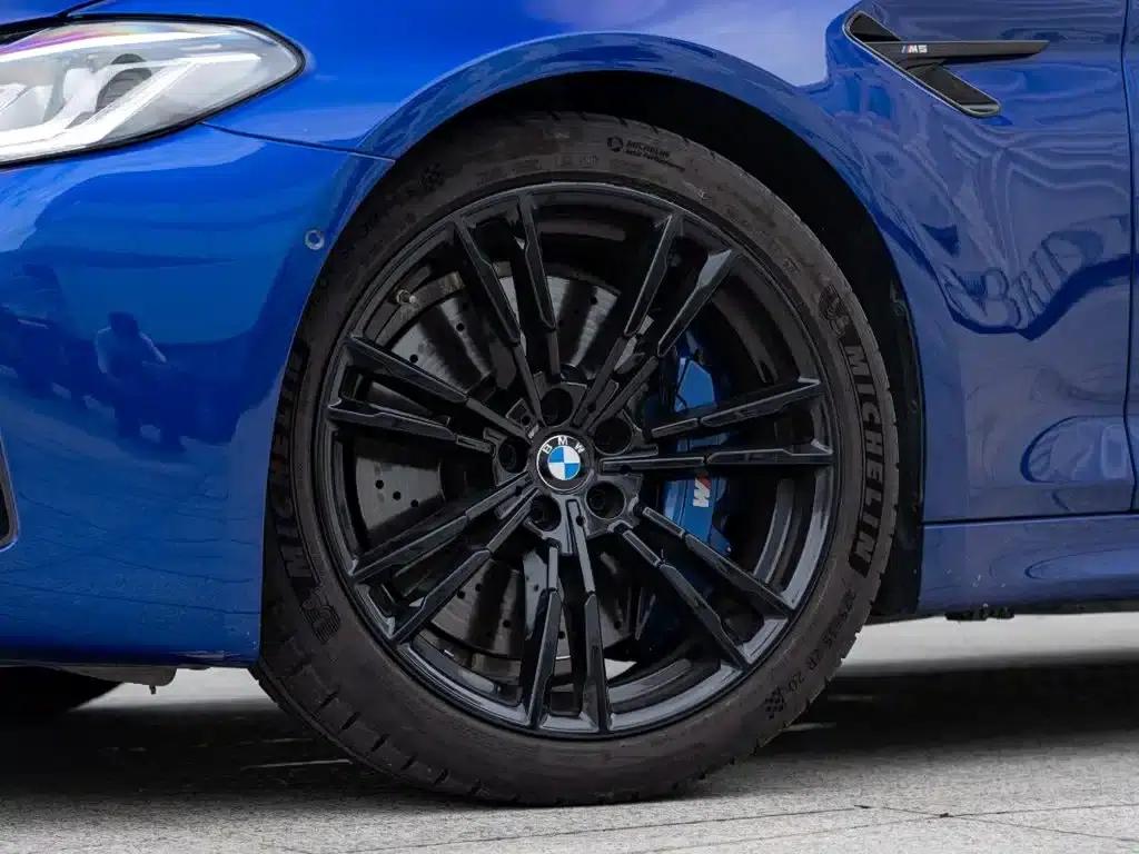2021 BMW M5 — миниатюра 8