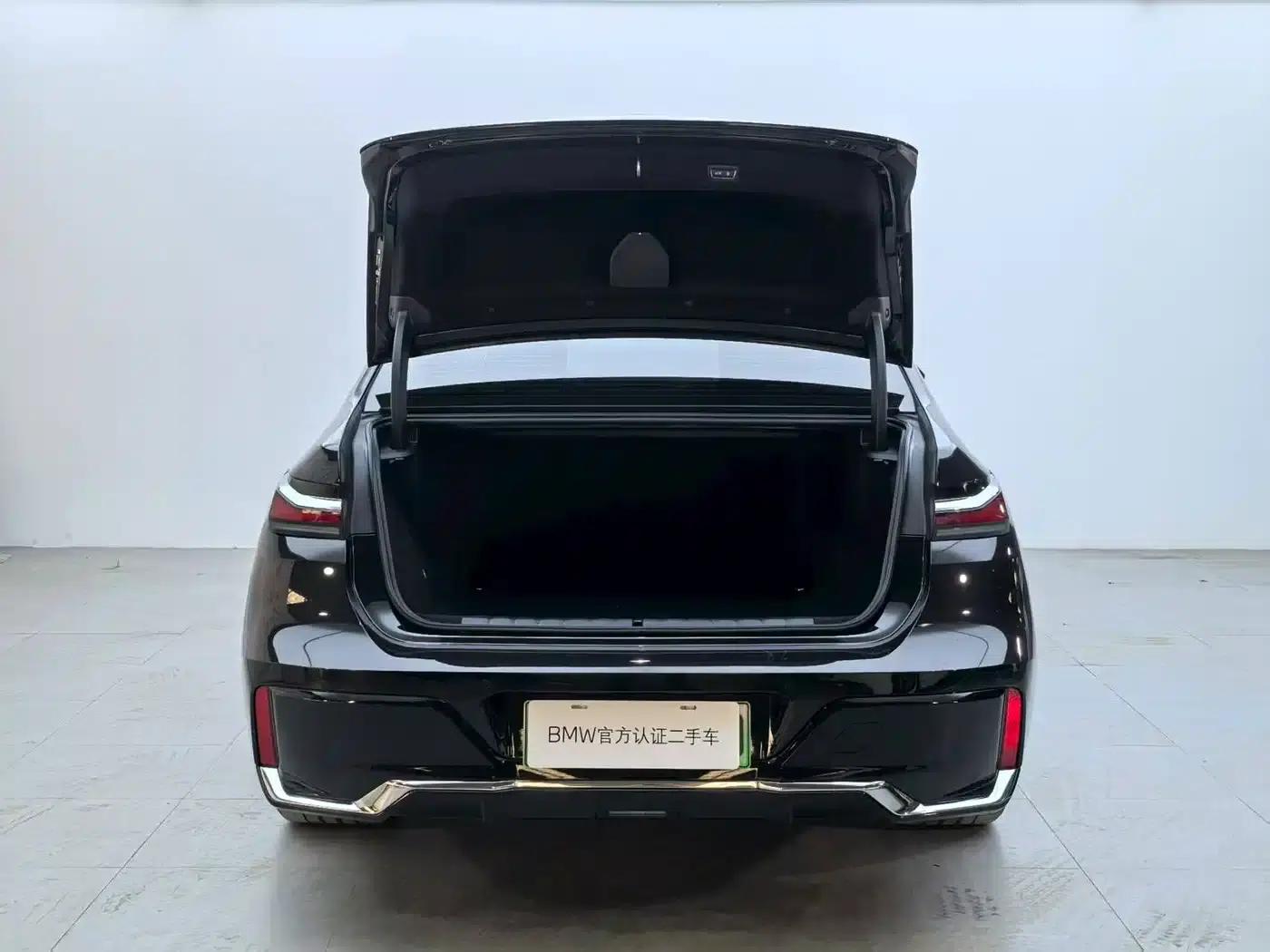 BMW i7 2023 eDrive50L Leading M Sport Package — миниатюра 6