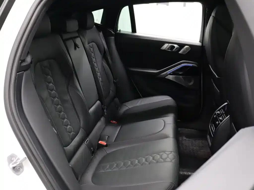 2022 BMW X6 M — миниатюра 24