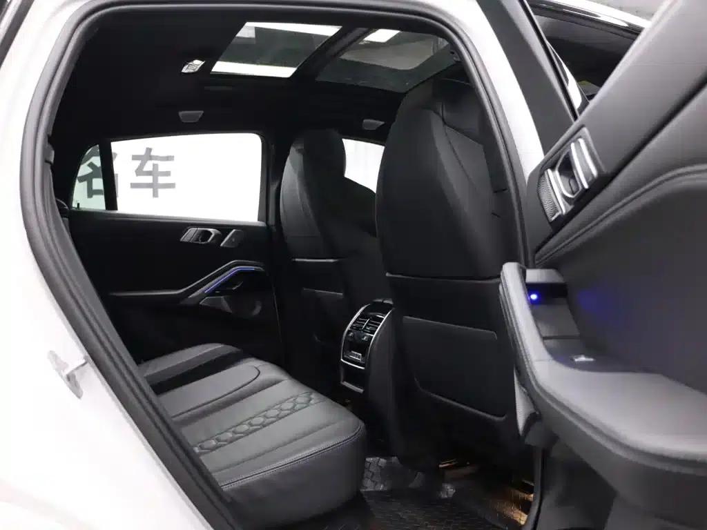 2022 BMW X6 M — миниатюра 25