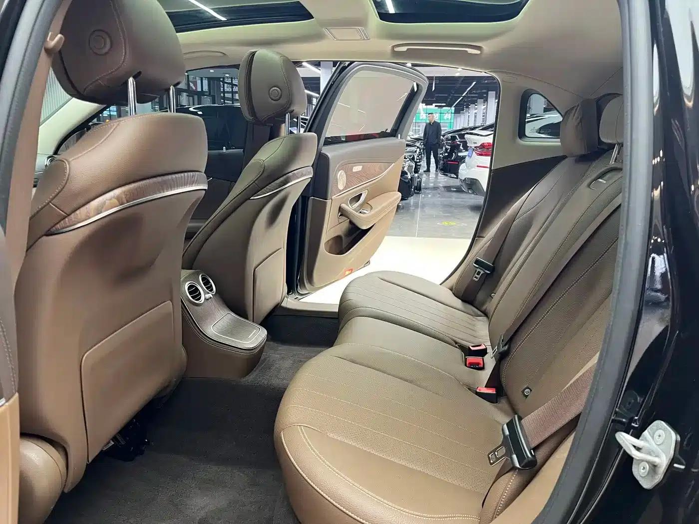 2023 Mercedes-Benz E-Class E 260 L — миниатюра 10