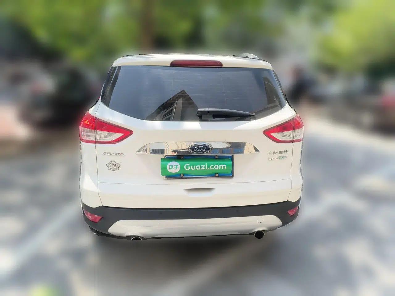 Ford Kuga 2013 1.6L GTDi Two-Wheel-Drive Trend Model — миниатюра 5