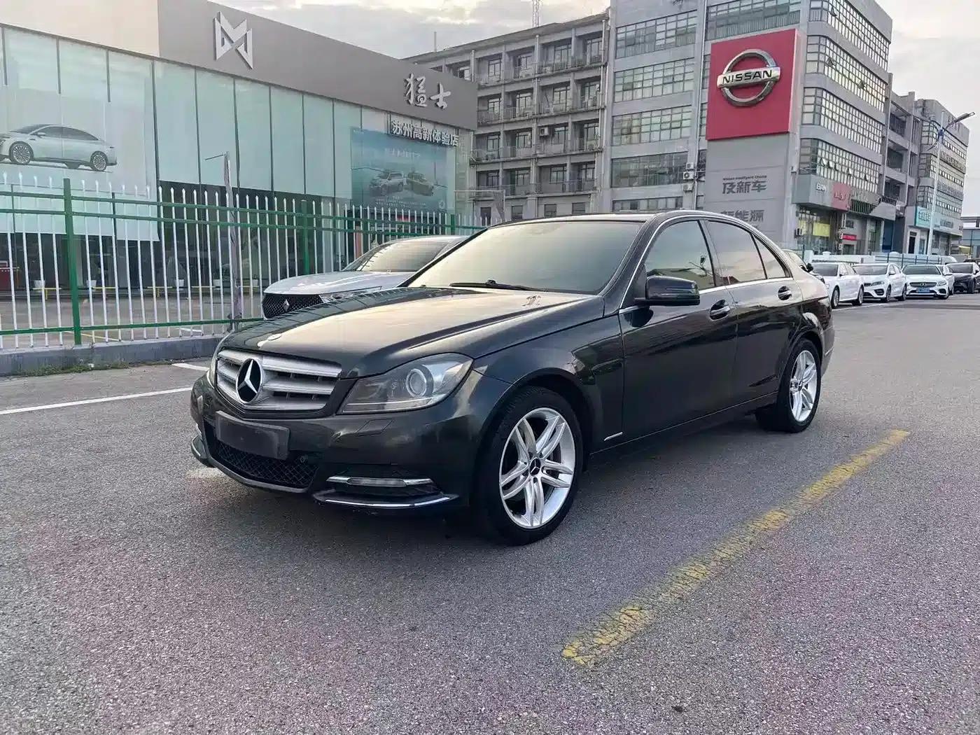 2013 Mercedes-Benz C-Class C 260 CGI Elegance — миниатюра 1