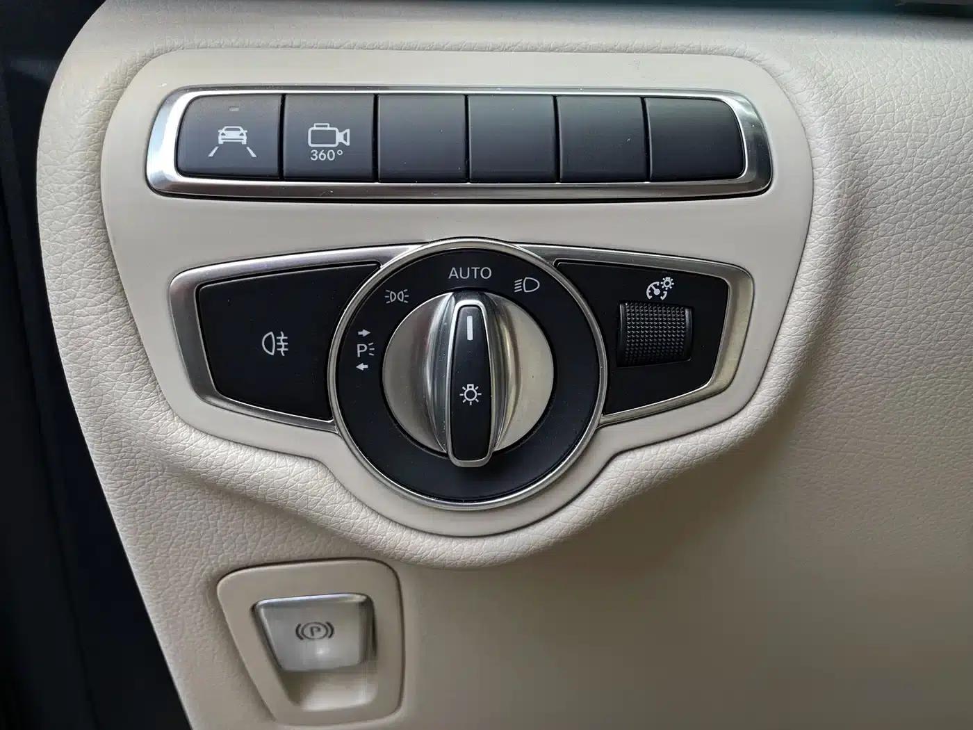 Mercedes-Benz V-Class 2022 V 260 L Long Wheelbase Luxury Edition — миниатюра 11