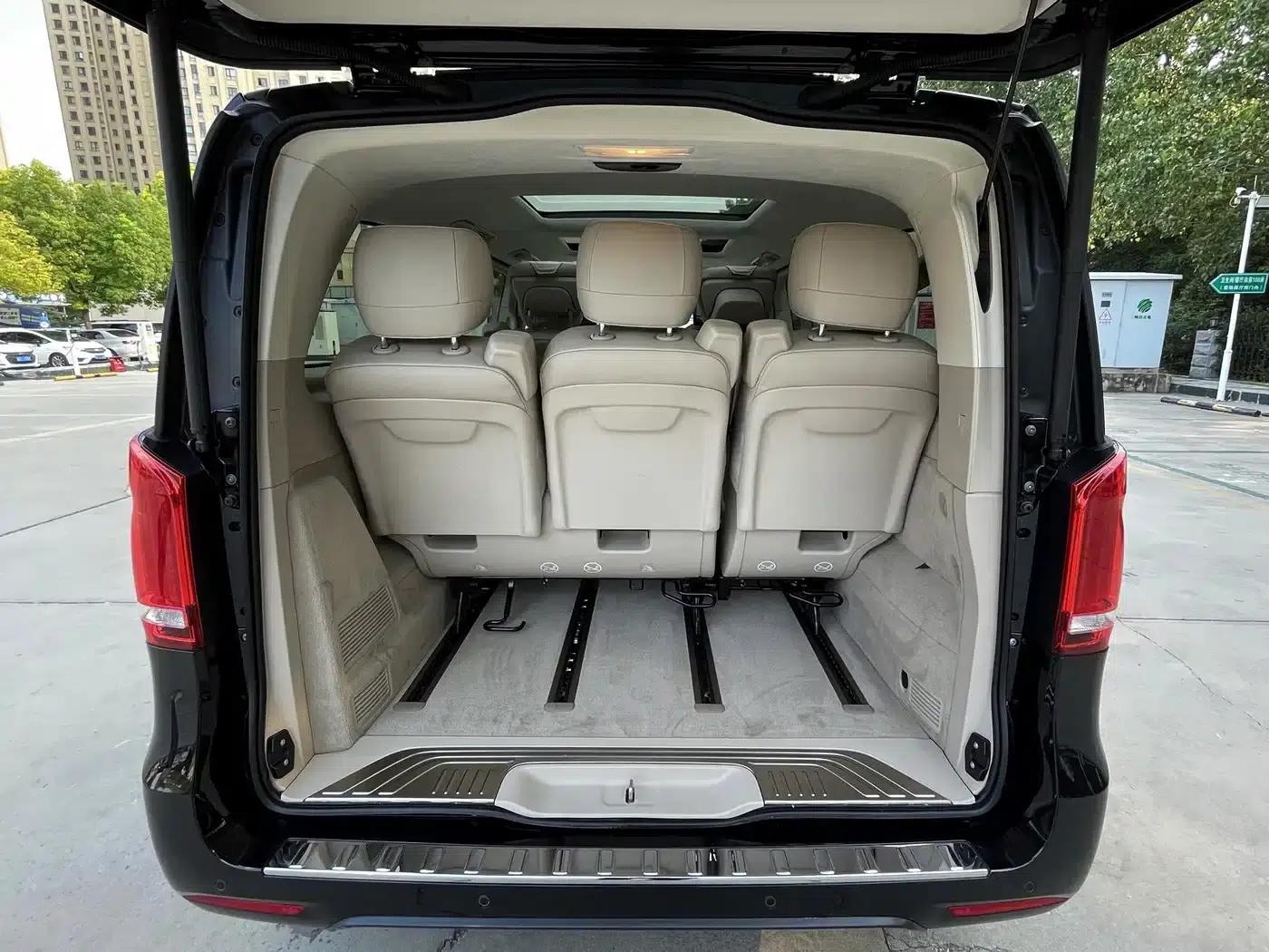 Mercedes-Benz V-Class 2022 V 260 L Long Wheelbase Luxury Edition — миниатюра 19