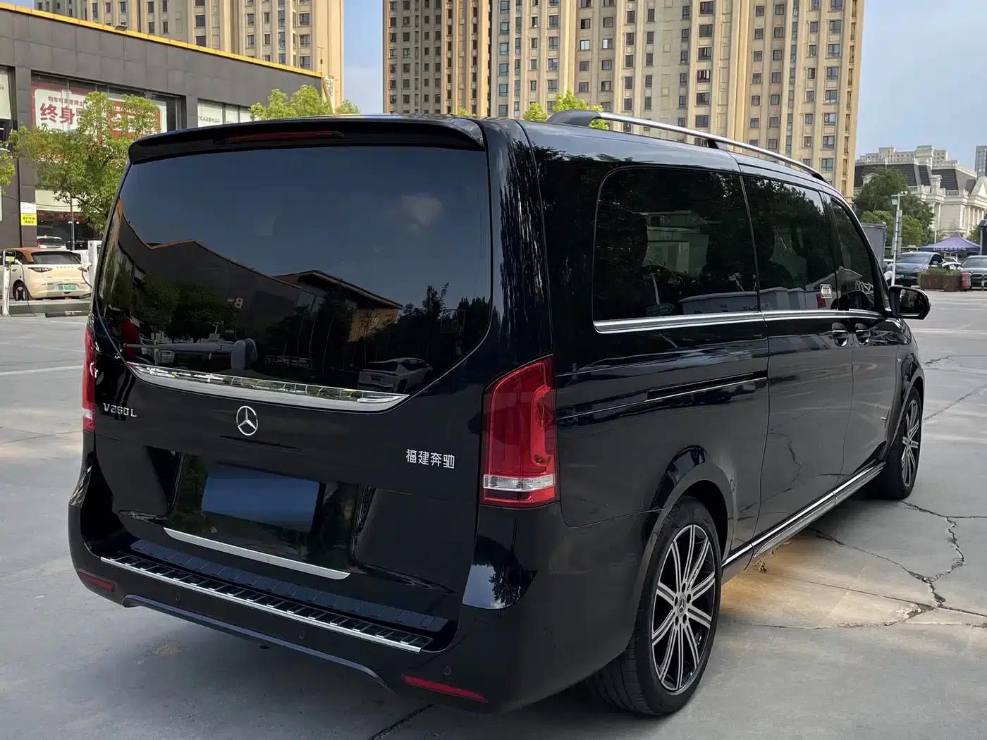 Mercedes-Benz V-Class 2022 V 260 L Long Wheelbase Luxury Edition — миниатюра 5