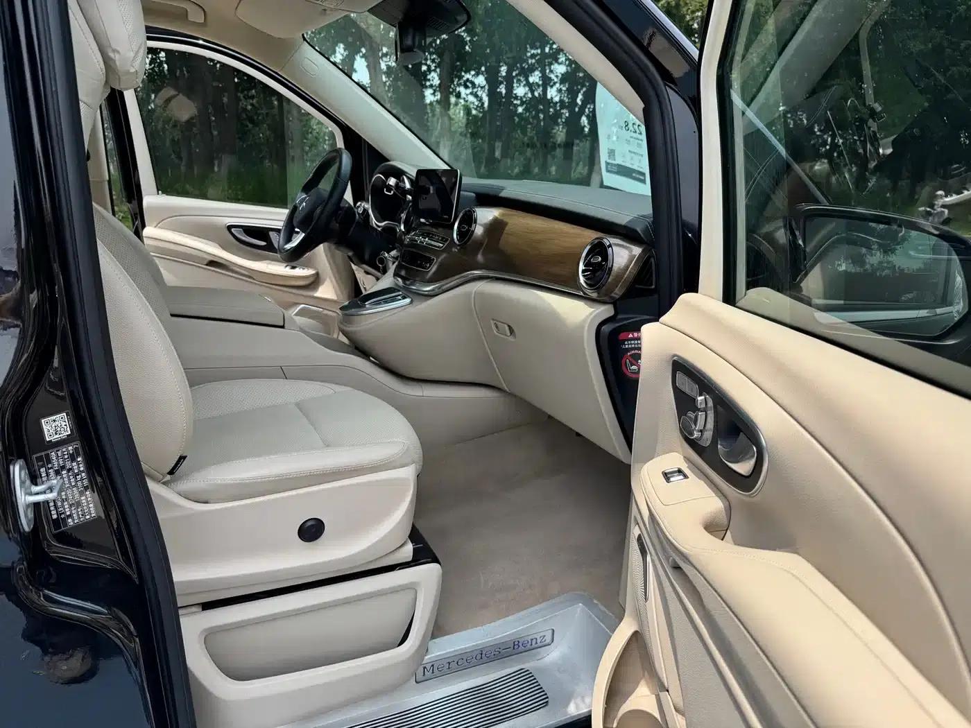 Mercedes-Benz V-Class 2020 V 260 L Long Wheelbase Luxury Edition — миниатюра 9