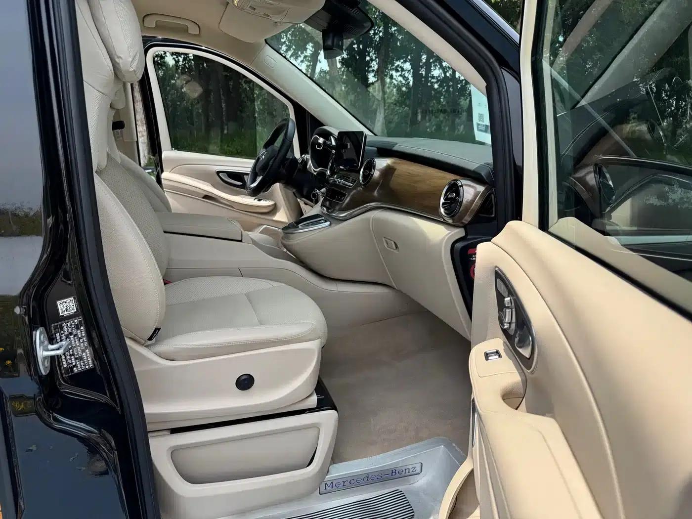 Mercedes-Benz V-Class 2020 V 260 L Long Wheelbase Luxury Edition — миниатюра 10