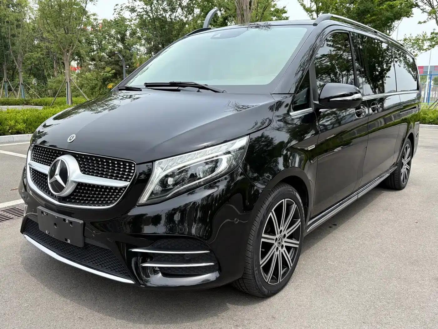 Mercedes-Benz V-Class 2022 V 260 L Long Wheelbase Luxury Edition — миниатюра 2