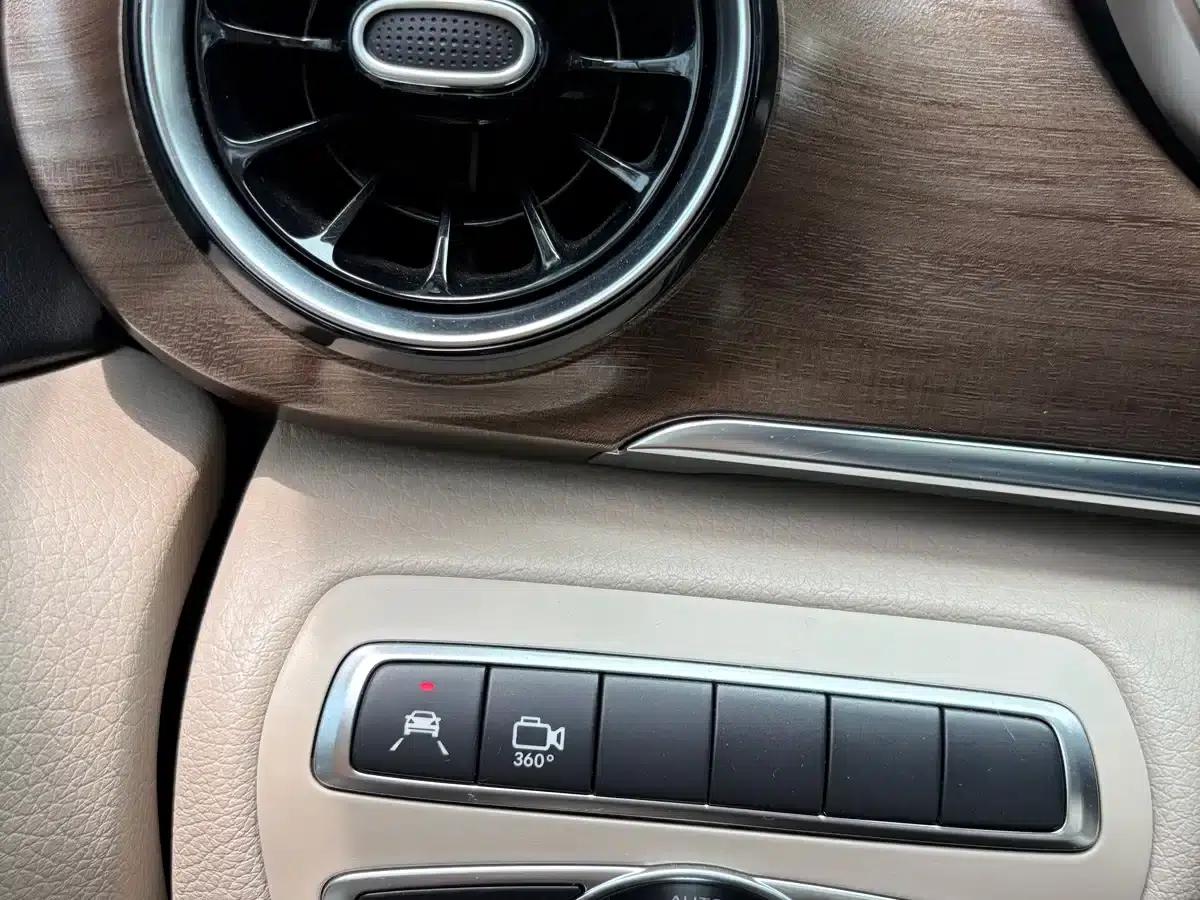 Mercedes-Benz V-Class 2022 V 260 L Long Wheelbase Luxury Edition — миниатюра 11