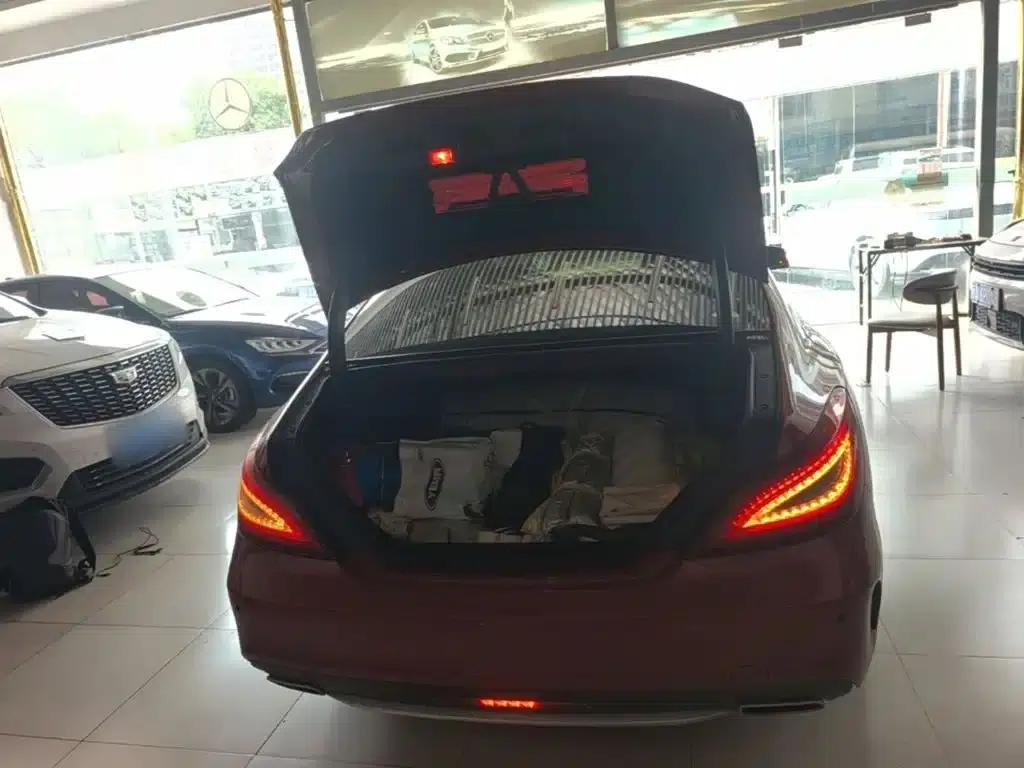 2015 Mercedes-Benz CLS 260 — миниатюра 19