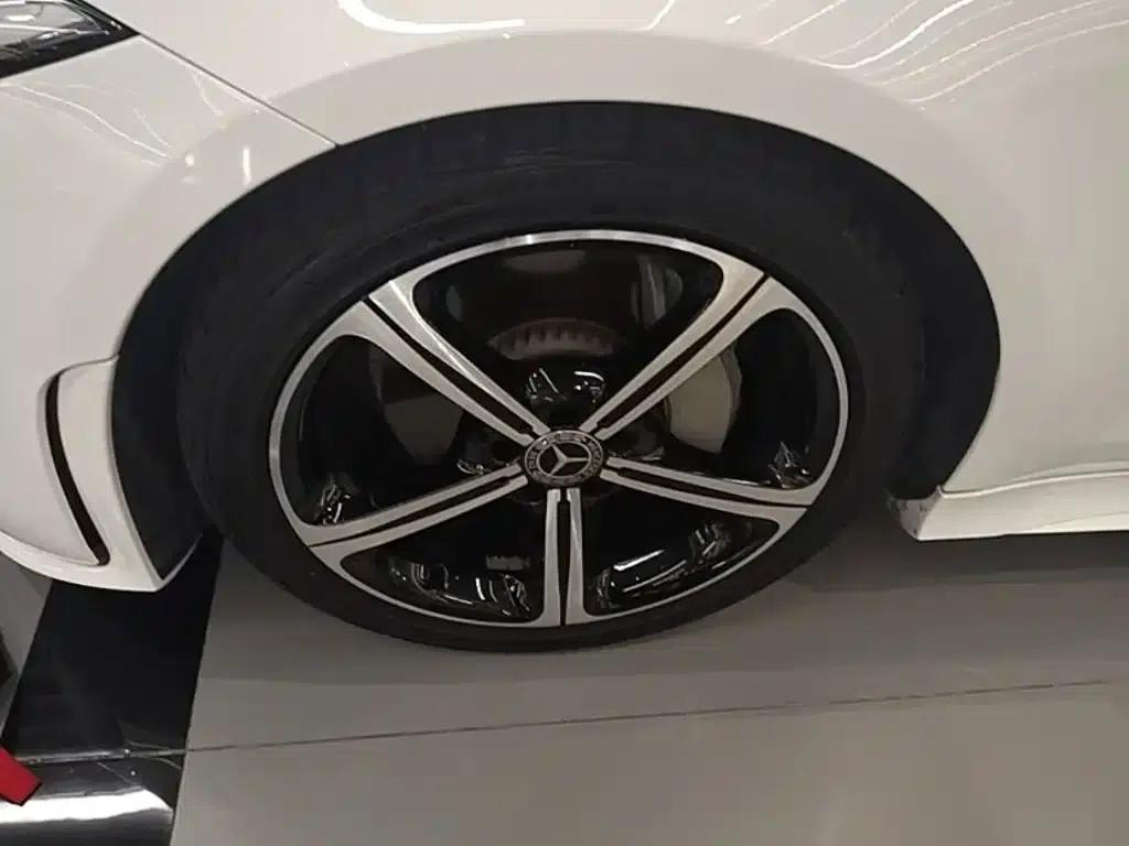 2018 Mercedes-Benz CLS 350 4MATIC — миниатюра 23