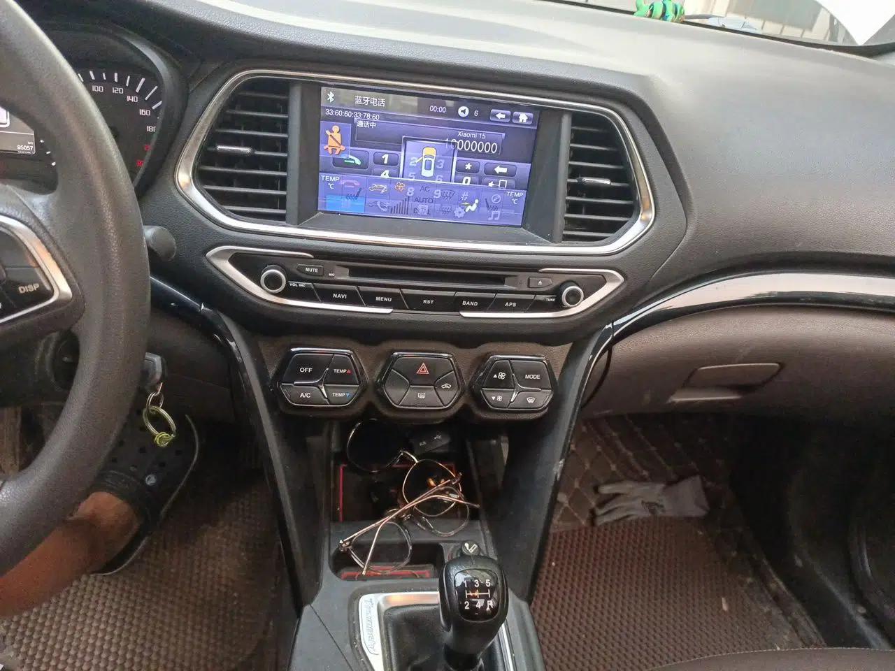 GAC Trumpchi GS4 2017 200T Manual Two-Wheel Drive Elite Edition — миниатюра 13