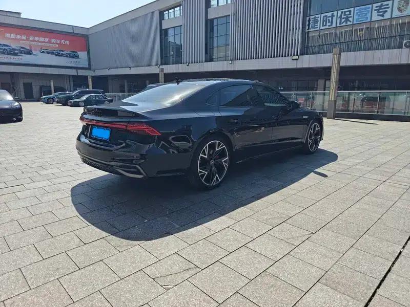 Audi A7L 2025 45 TFSI quattro Black Knight Edition — миниатюра 11
