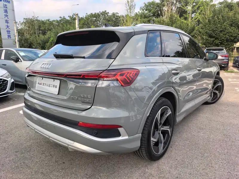 Audi Q4 e-tron 2023 50 e-tron quattro Expansion Edition — миниатюра 3
