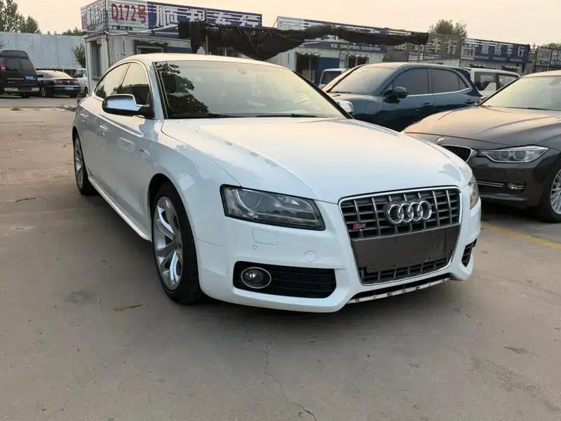 2010 Audi S5 3.0T Sportback — миниатюра 3