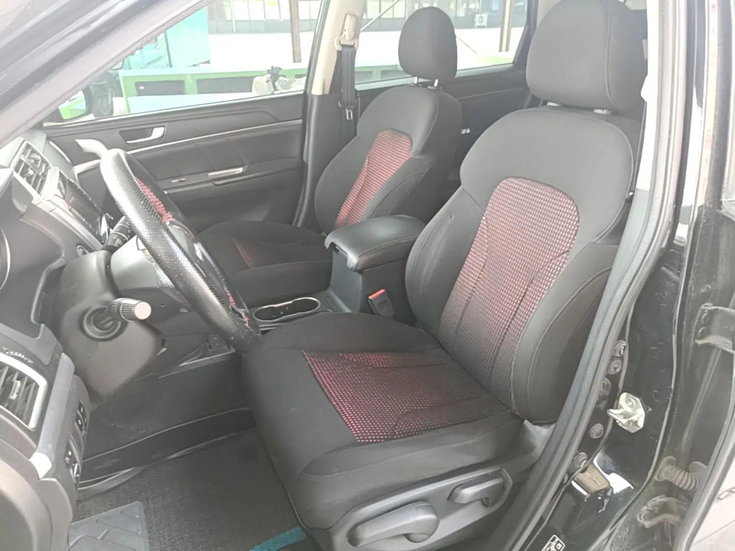Haval M6 2019 1.5T DCT Two-Wheel Drive Urban Version China VI Standard — миниатюра 17