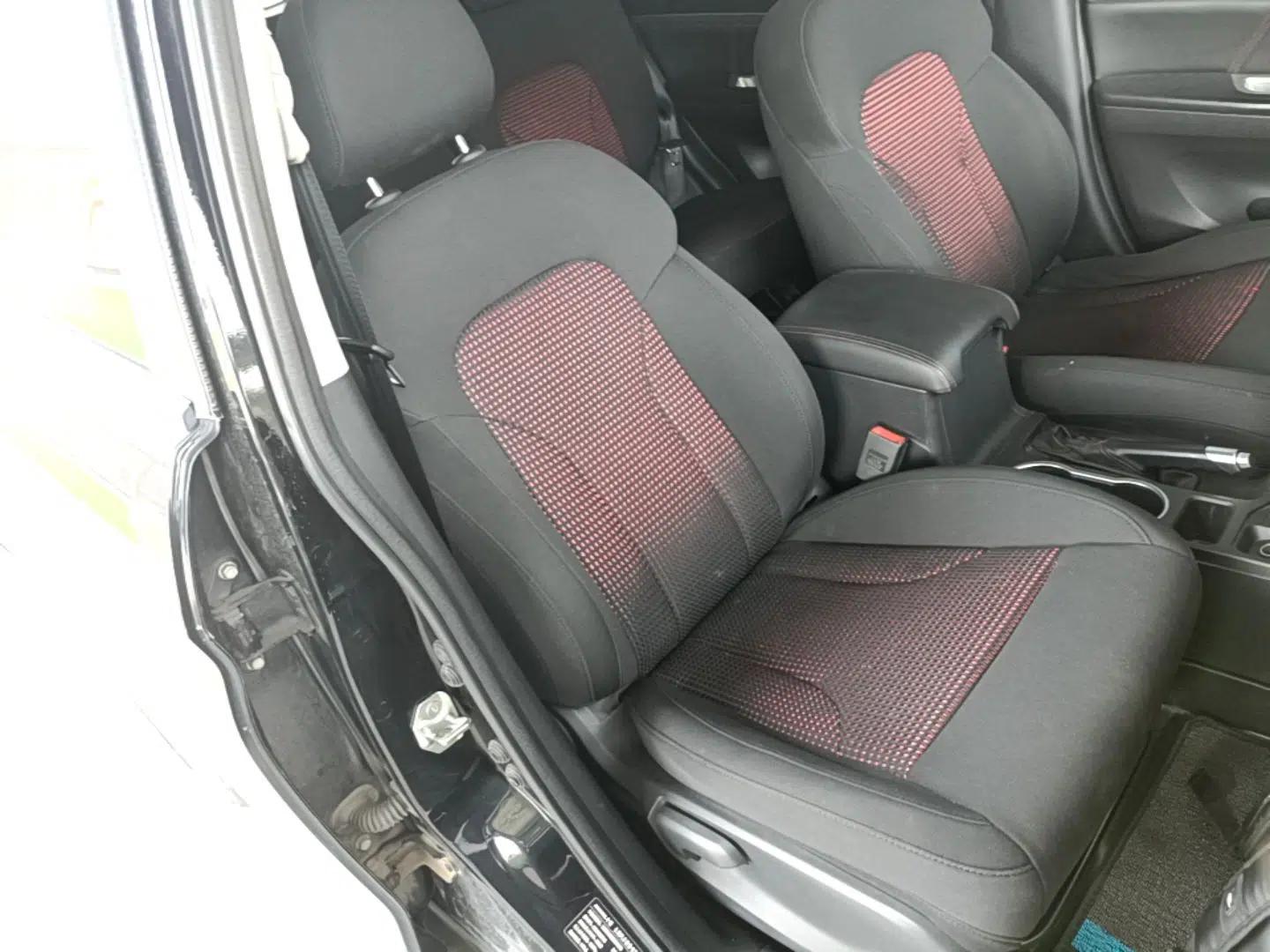 Haval M6 2019 1.5T DCT Two-Wheel Drive Urban Version China VI Standard — миниатюра 19