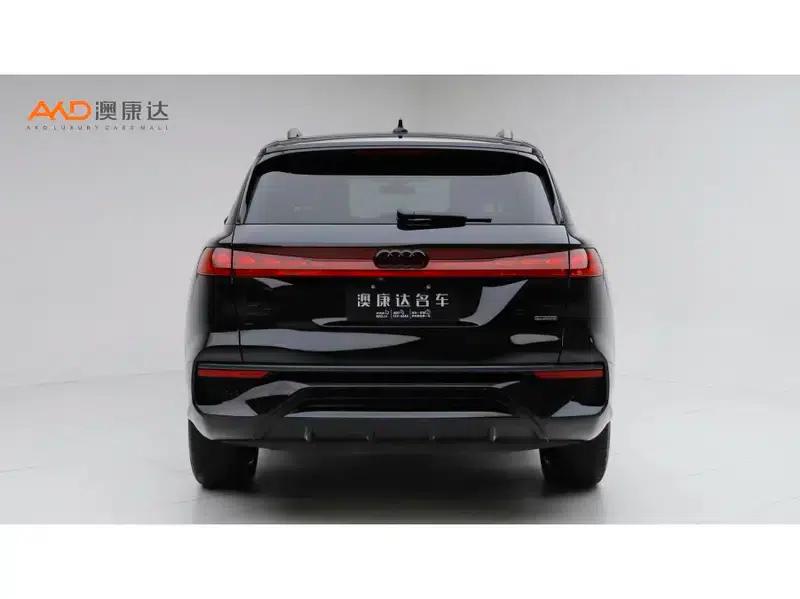 Audi Q6 2024 50TFSI quattro Black Knight Edition Flying Rider Package 6-seater — миниатюра 3
