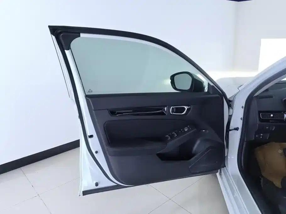 2023 Civic 240TURBO CVT Sport Edition — миниатюра 7