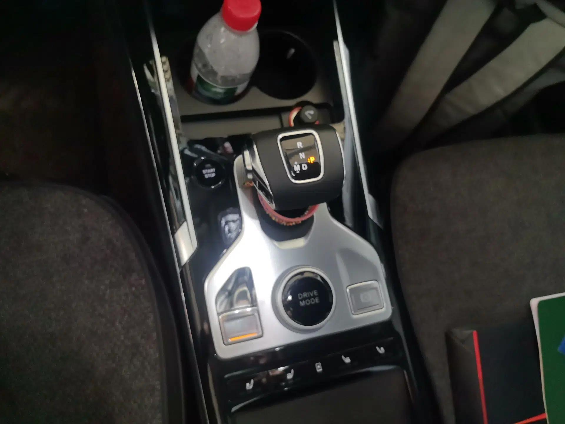 Hongqi HS5 2019 2.0T Smart Connect Flagship All-Wheel-Drive Version — миниатюра 14