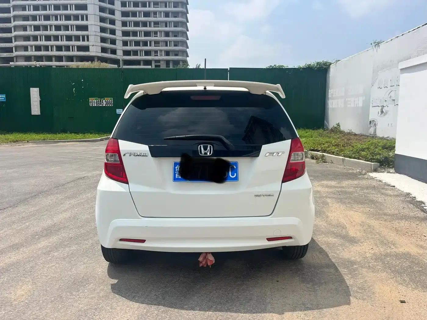 Honda Fit 2011 1.3L Manual Comfort Edition — миниатюра 5