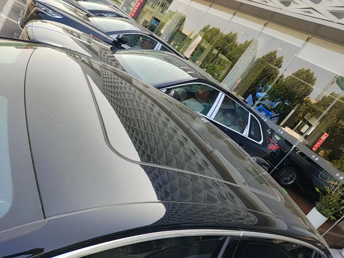 Hongqi H5 PHEV 2025 130 Super Hybrid Version — миниатюра 7