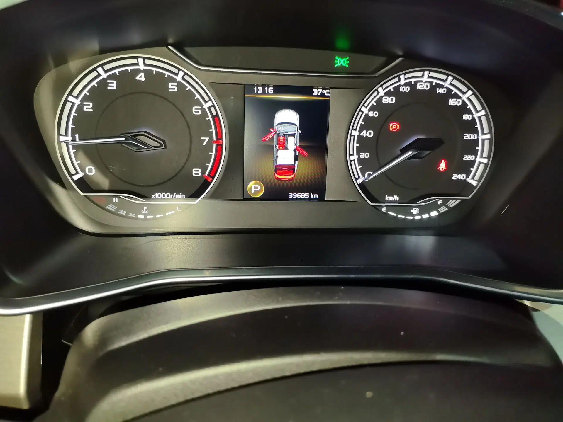 Geely Auto Coolray 2021 1.5TD DCT Starry Edition — миниатюра 9