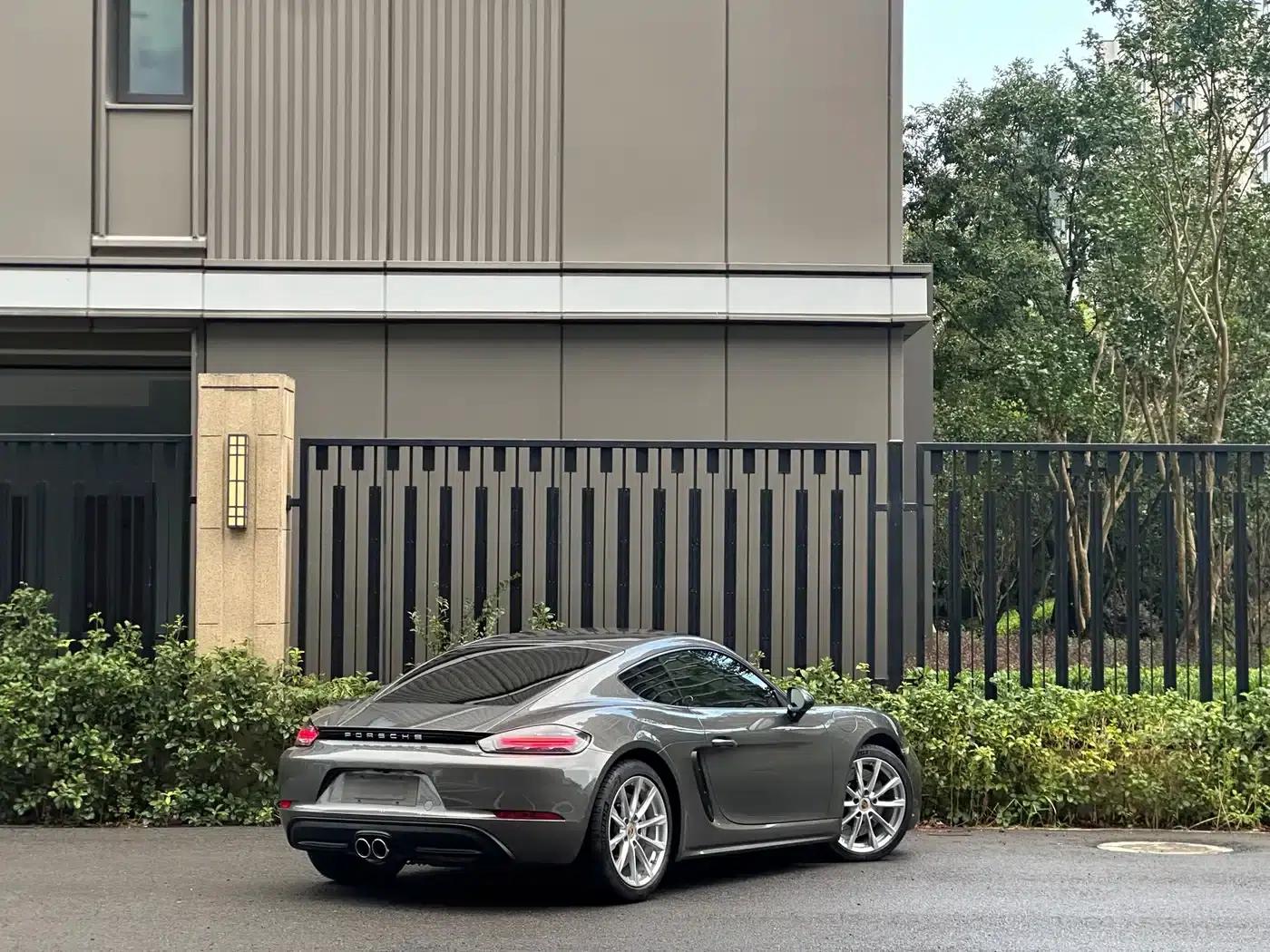 Porsche 718 Cayman 2022 2.0T — миниатюра 4