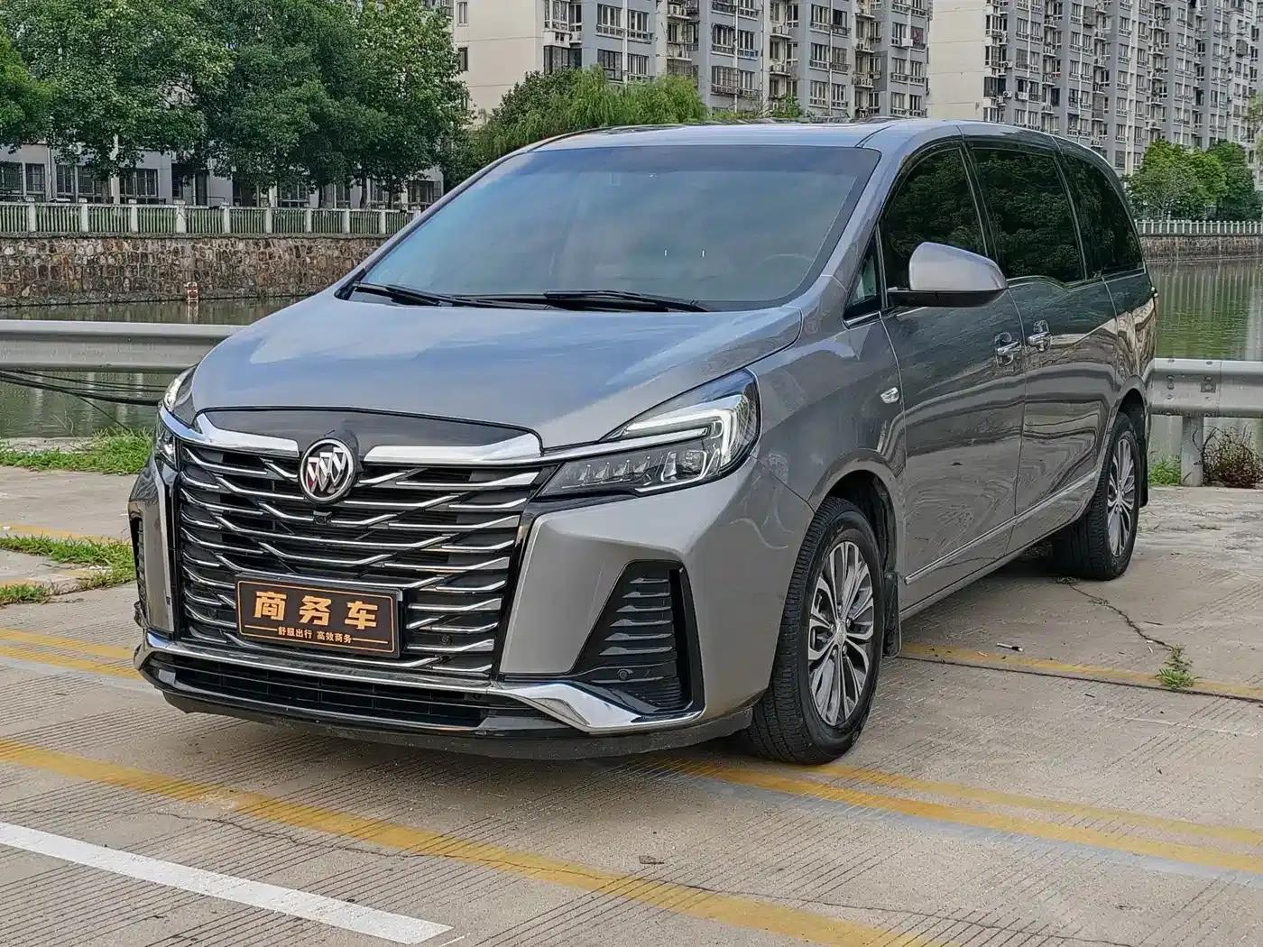 Buick GL8 2022 Land Business Class 652T Luxury — миниатюра 1