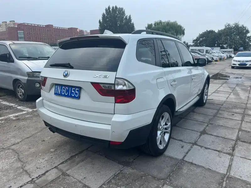 BMW X3 (Imported) 2010 xDrive30i Explorer Edition — миниатюра 4