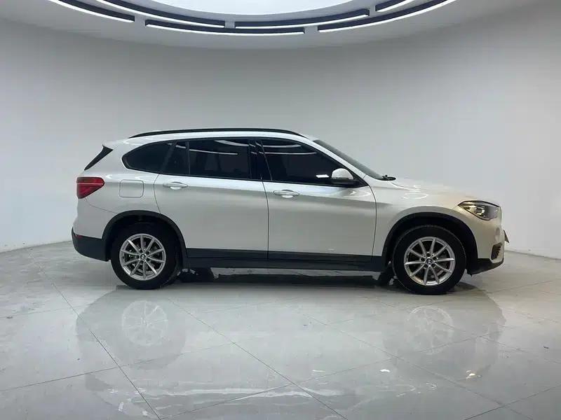 BMW X1 2019 sDrive18Li Fashion Edition — миниатюра 8