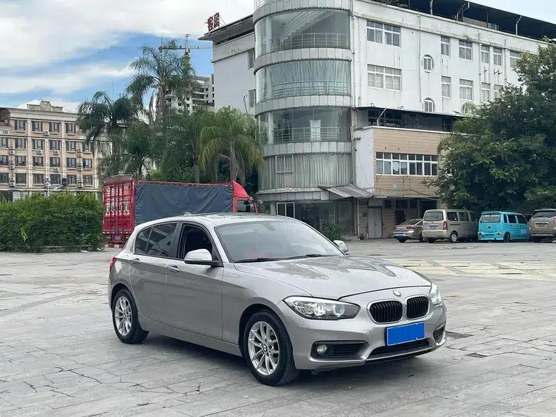 BMW 1 Series (Imported) 2016 118i Leading Edition — миниатюра 3