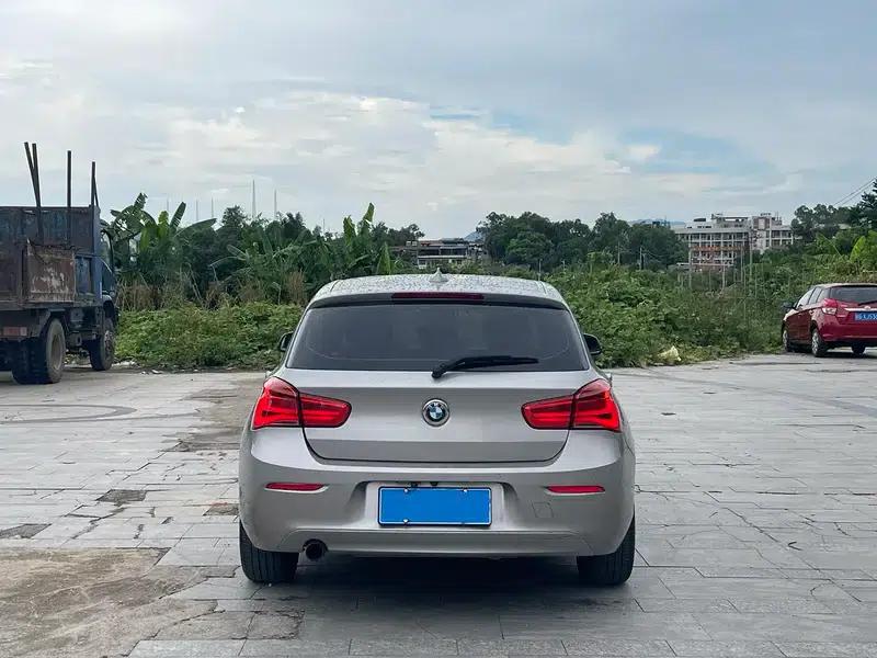 BMW 1 Series (Imported) 2016 118i Leading Edition — миниатюра 5
