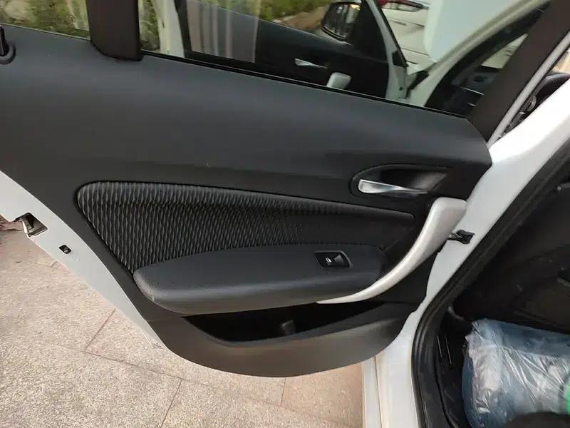 BMW 1 Series (Imported) 2018 118i Leading Edition — миниатюра 17