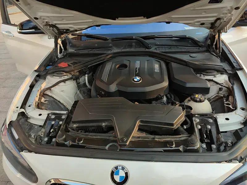 BMW 1 Series (Imported) 2018 118i Leading Edition — миниатюра 19