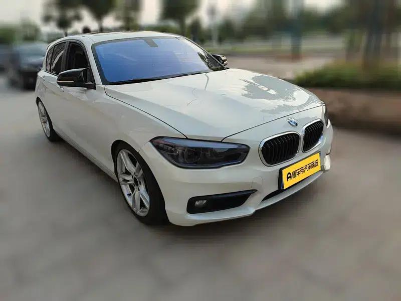 BMW 1 Series (Imported) 2018 118i Leading Edition — миниатюра 3