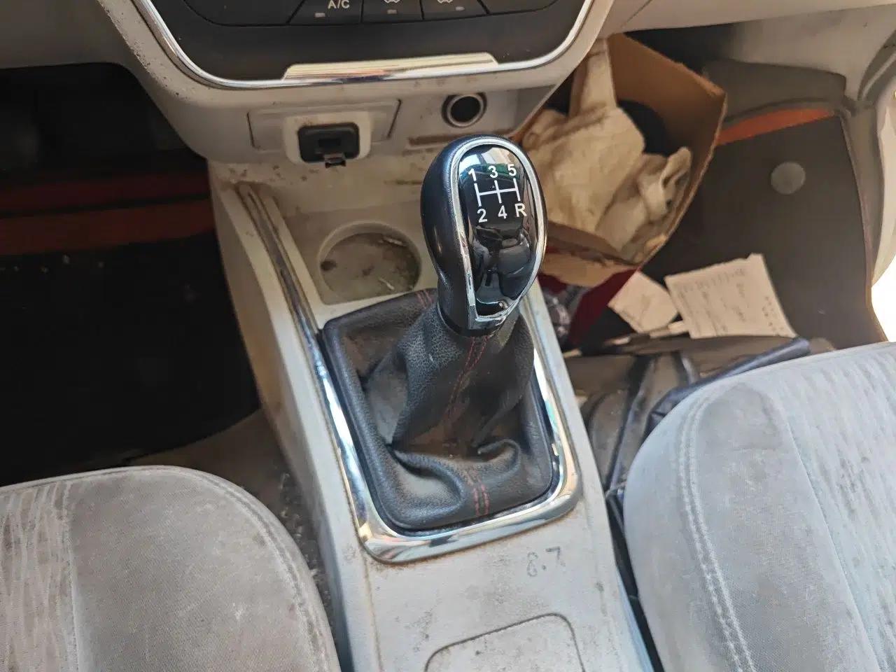Jinbei New Hiace S 2021 1.5L Wealth Central Air-Conditioned Bus China VI Standard Model SWC15M — миниатюра 14
