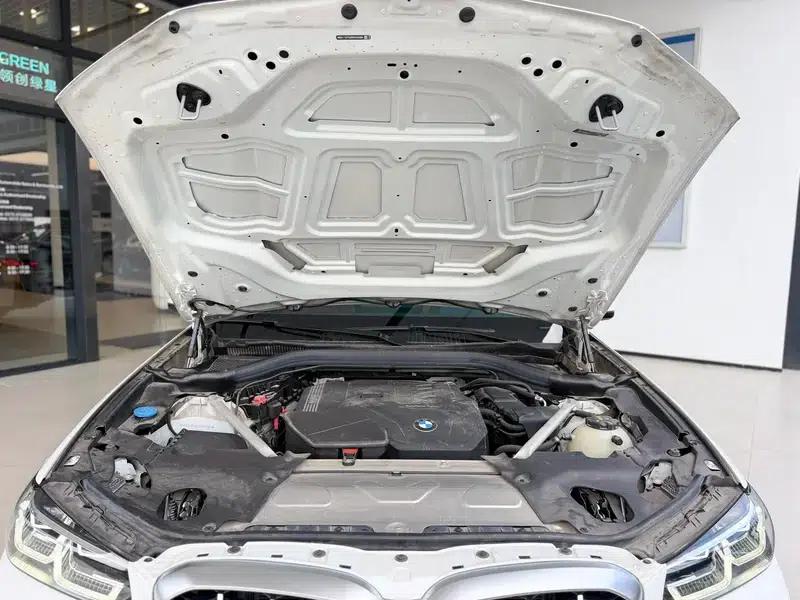 2022 BMW X4 xDrive 25i M Sport Package — миниатюра 6