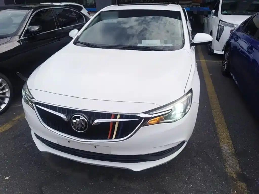 Buick Excelle 2018 18T Automatic Elite — миниатюра 3