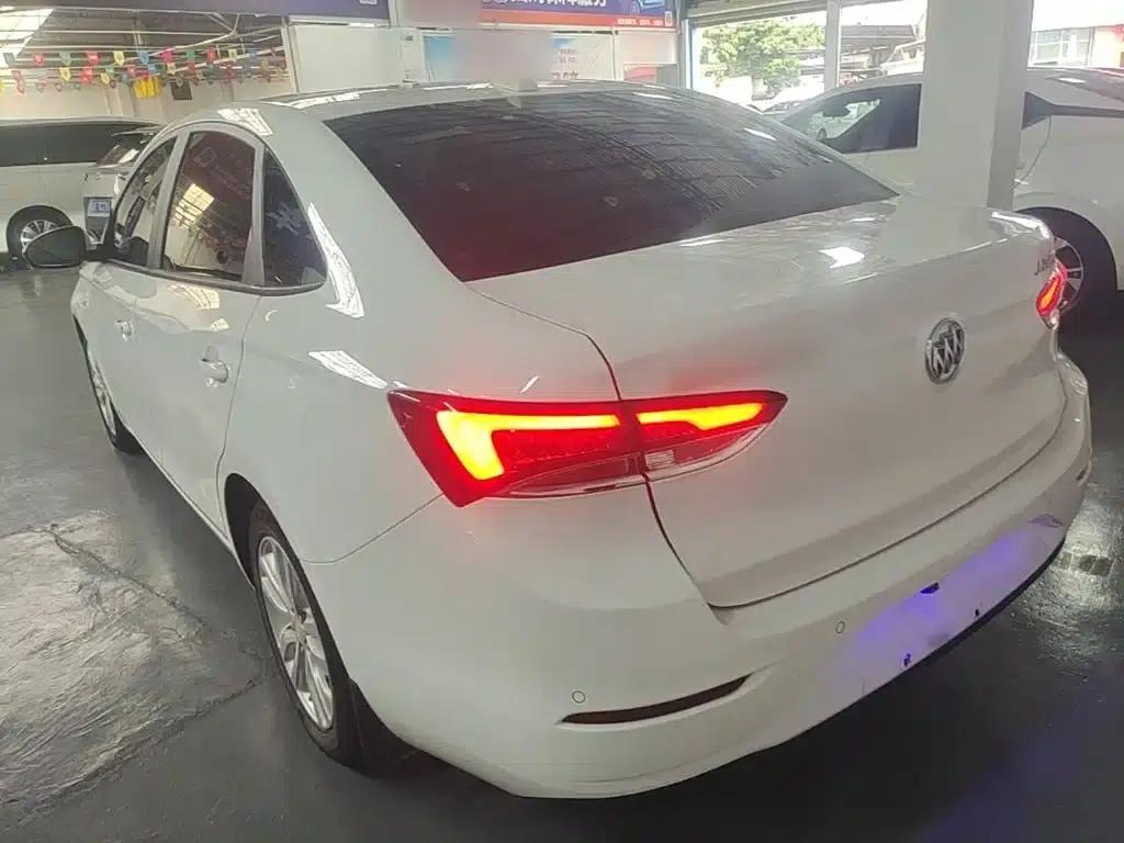Buick Excelle 2021 Facelift Classic 1.5L Automatic Elite — миниатюра 5