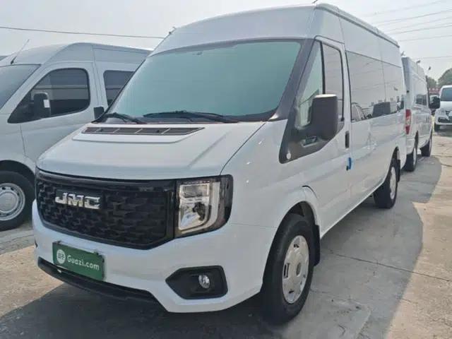 JMC Fushun 2023 2.0T Manual Mid-Drive Mid-Roof Commercial Multi-Purpose 7-Seater Passenger Vehicle