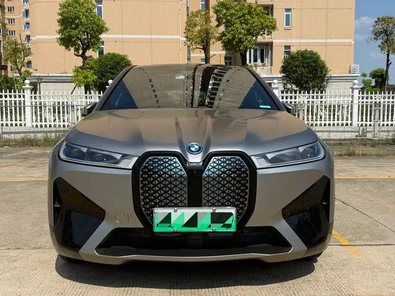 BMW iX 2022 xDrive40 — миниатюра 2
