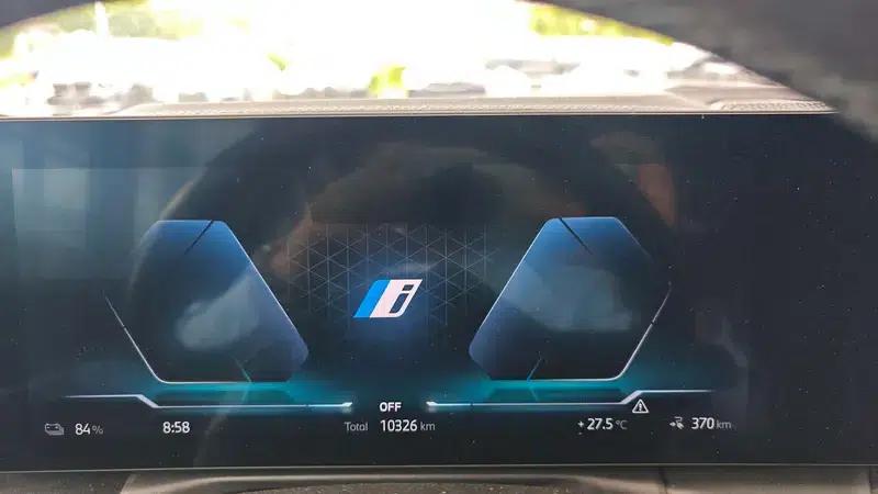 BMW i4 2023 eDrive40 — миниатюра 10
